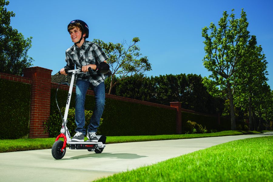 Exploring the World of Cruiser Electric Scooters缩略图