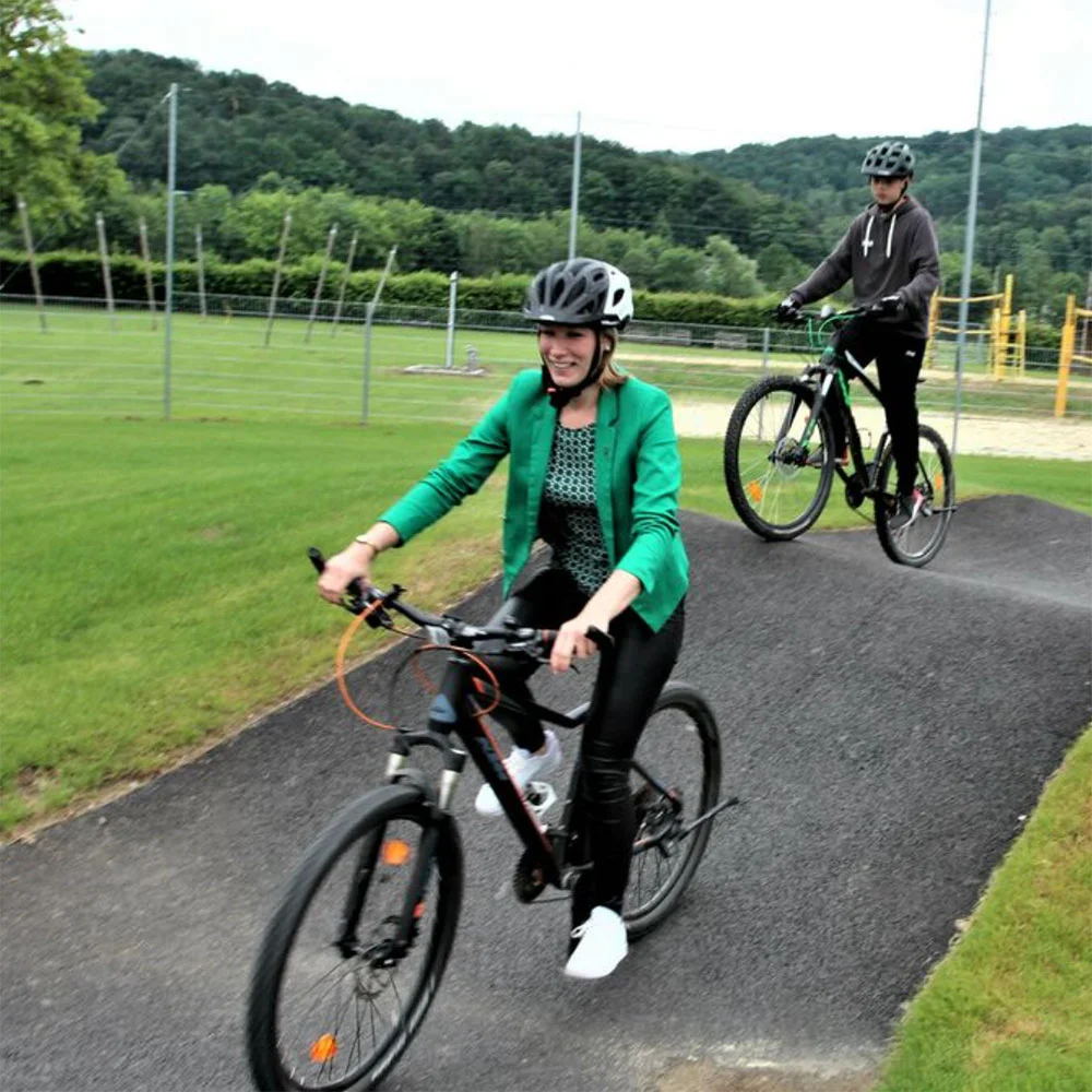 bicycle pump track