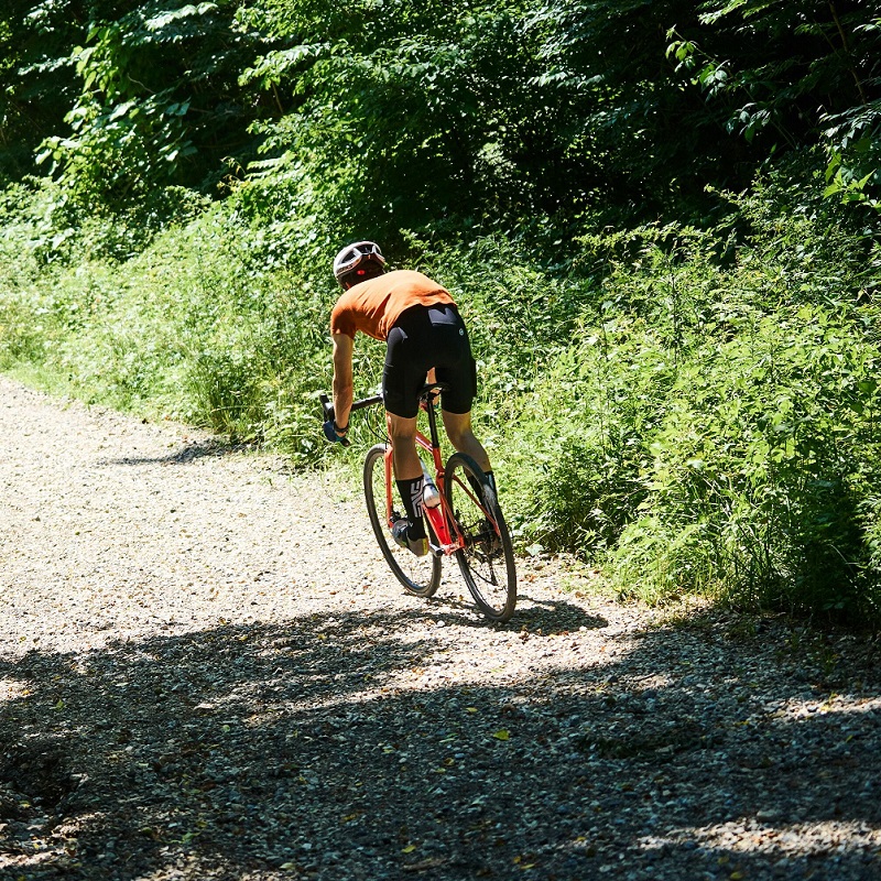 gravel bike vs road bike