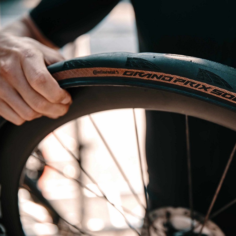 tubeless road bike tires