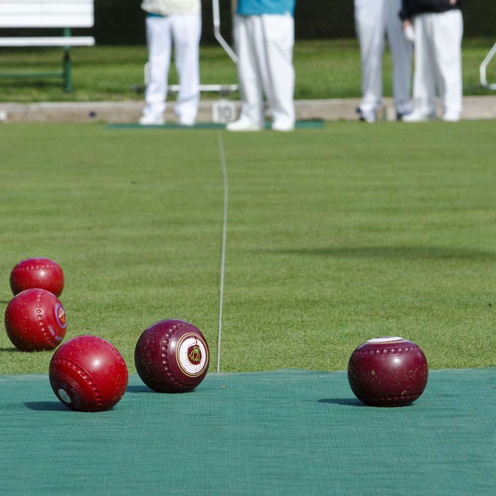lawn bowling