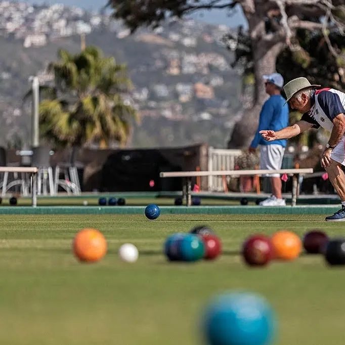 lawn bowling