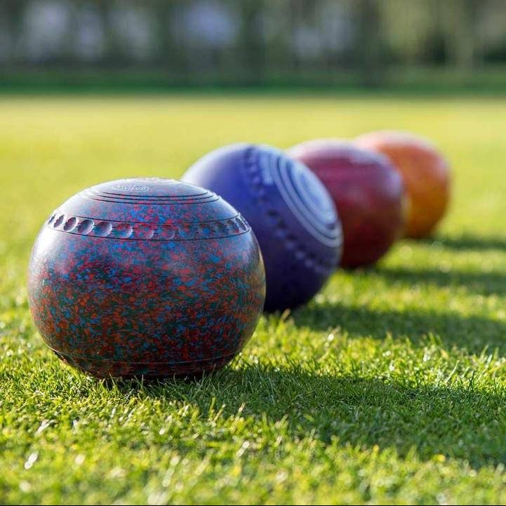 lawn bowling