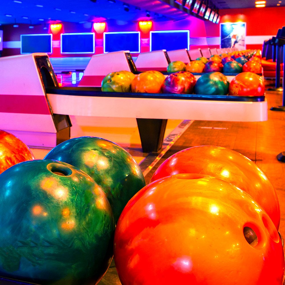 bowling atmosphere