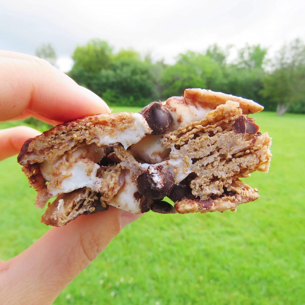camping-snacks
