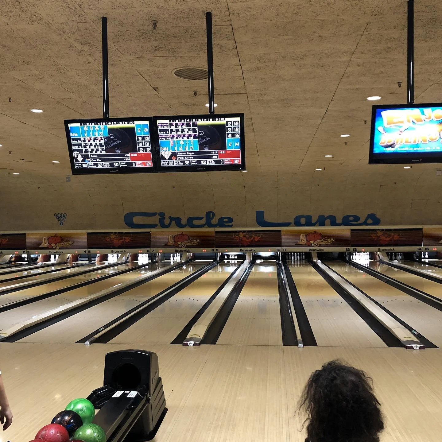 how long is a bowling alley