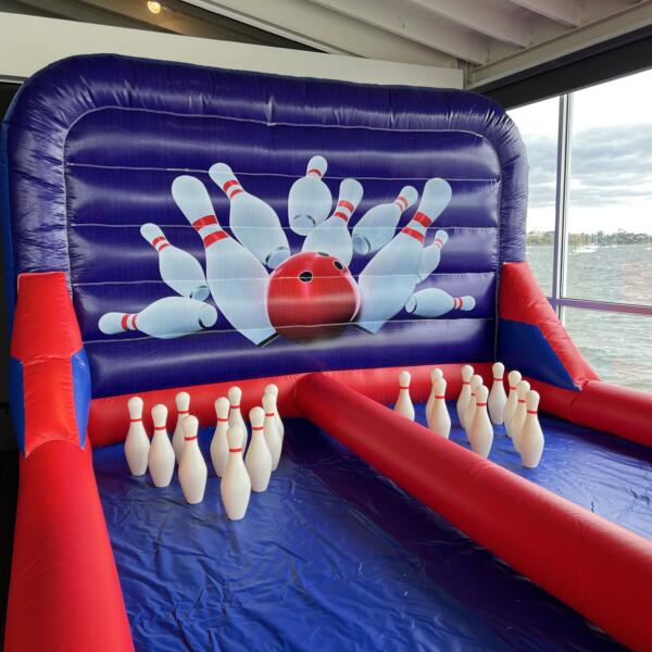 10 pin bowling alley