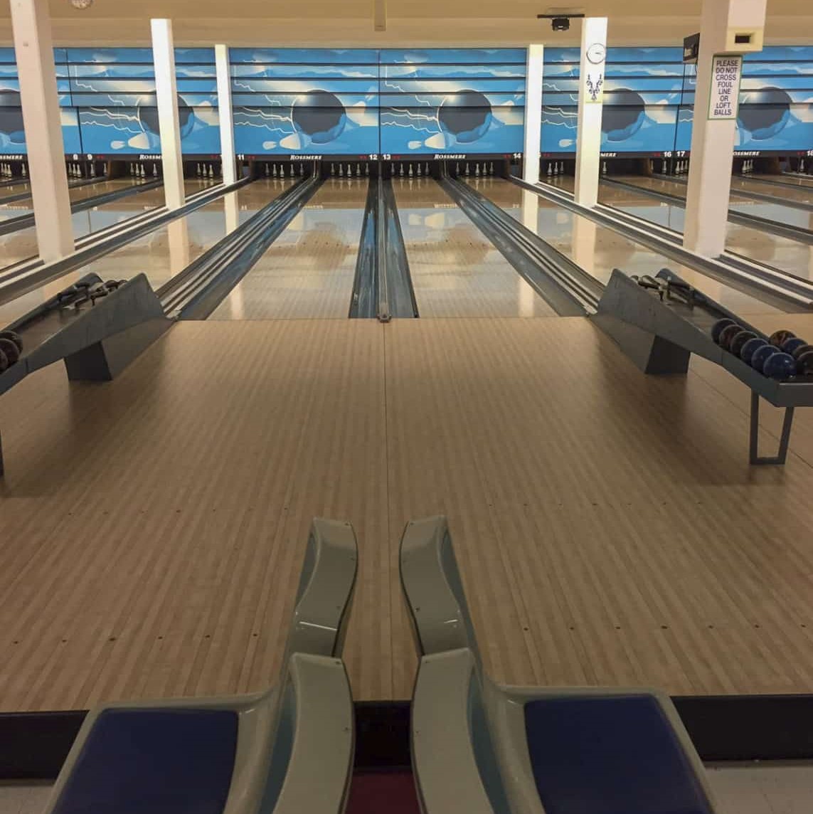 how long is a bowling alley