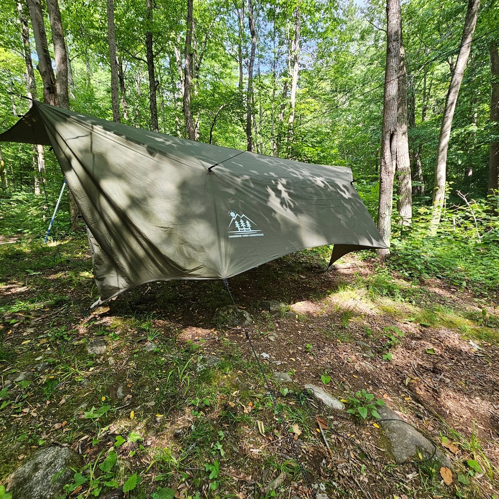 hideaway-tarp-for-hammock-camping