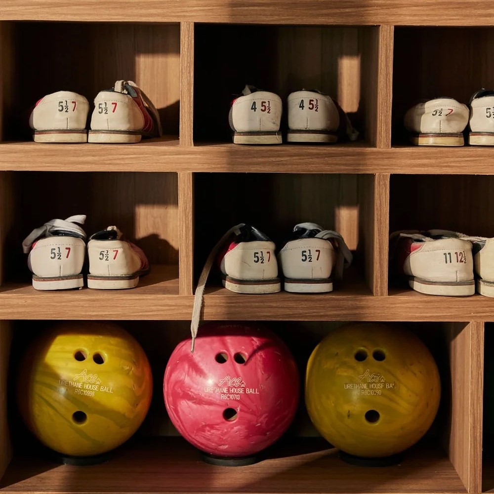 primrose bowling